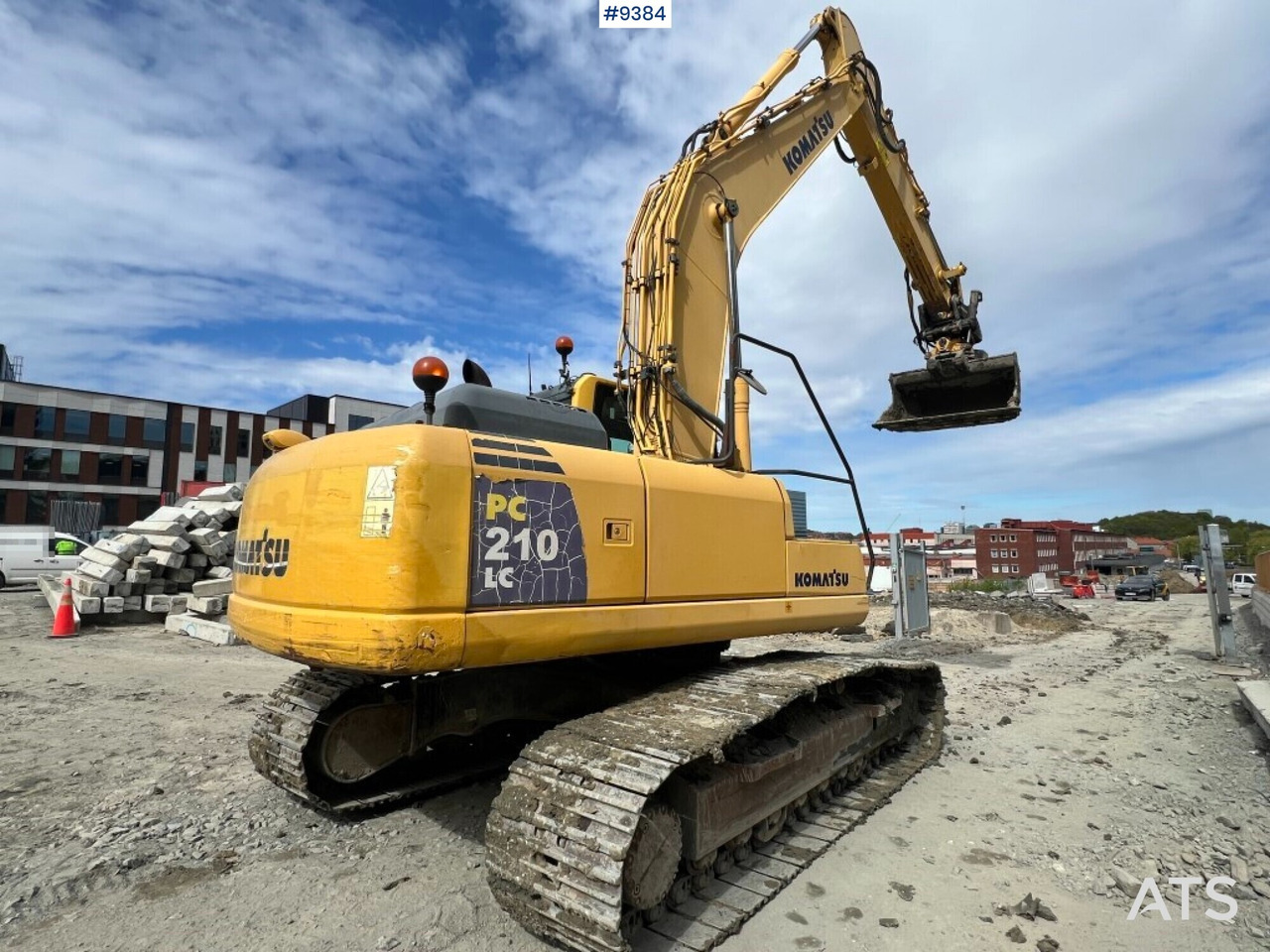 Tracked excavator Komatsu PC210LC (VIDEO) - Rupsgraafmachine: afbeelding 4 Tracked excavator Komatsu PC210LC (VIDEO) - Rupsgraafmachine: afbeelding 4