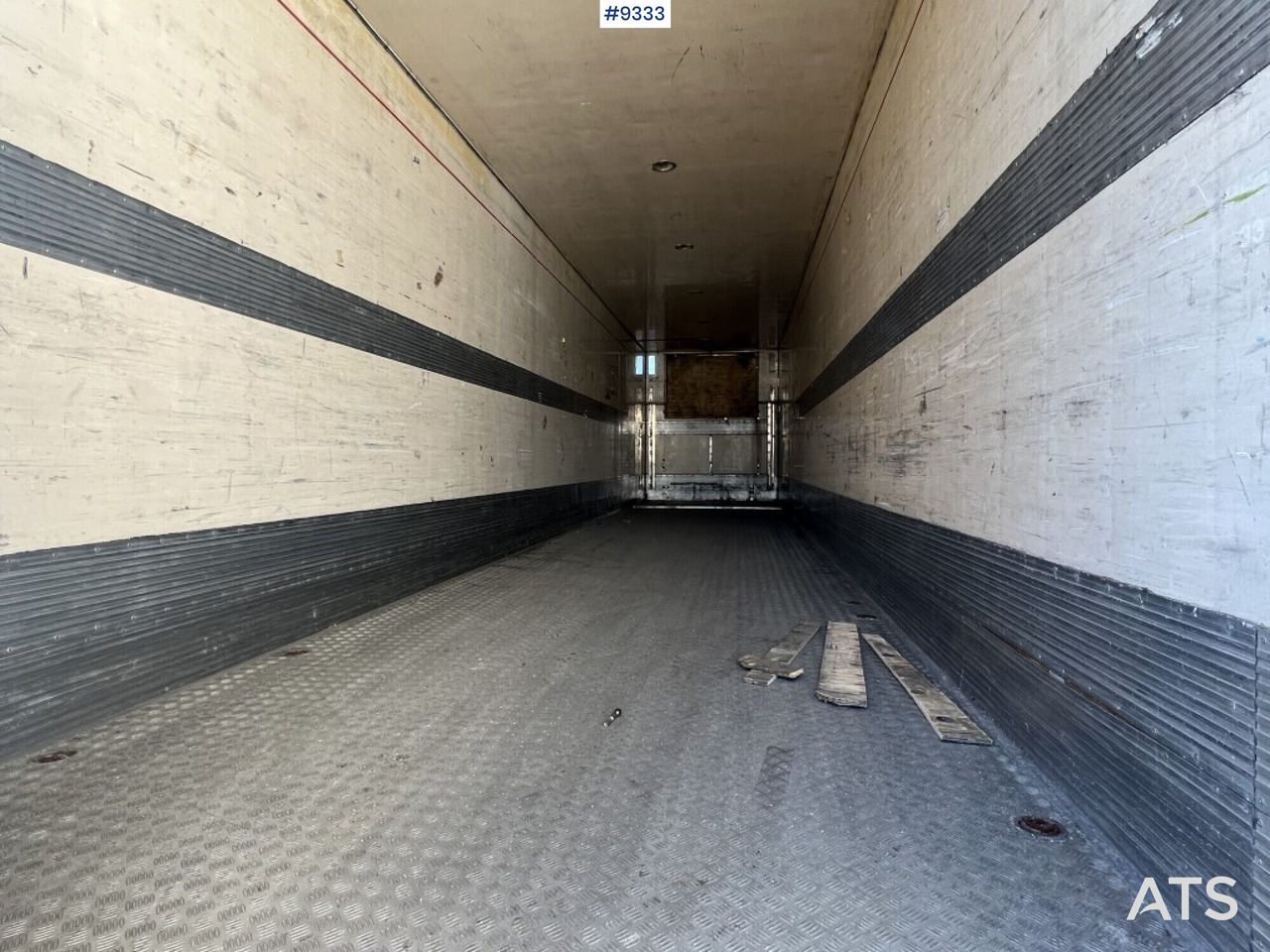 Trailer NOPA SL 240 - Gesloten oplegger: afbeelding 4 Trailer NOPA SL 240 - Gesloten oplegger: afbeelding 4