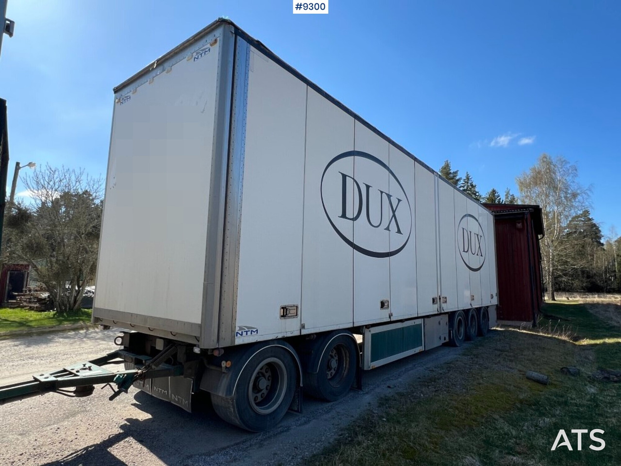 Trailer - NTM UTP-39L-5 - Gesloten aanhangwagen: afbeelding 1 Trailer - NTM UTP-39L-5 - Gesloten aanhangwagen: afbeelding 1