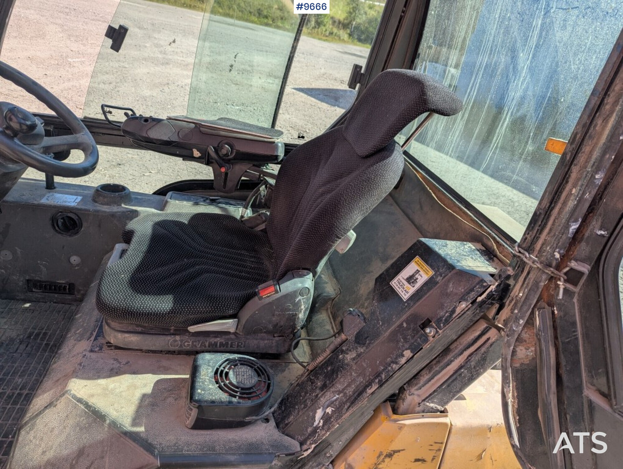Truck CAT DP30N Defect (See Video) - Diesel heftruck: afbeelding 5 Truck CAT DP30N Defect (See Video) - Diesel heftruck: afbeelding 5