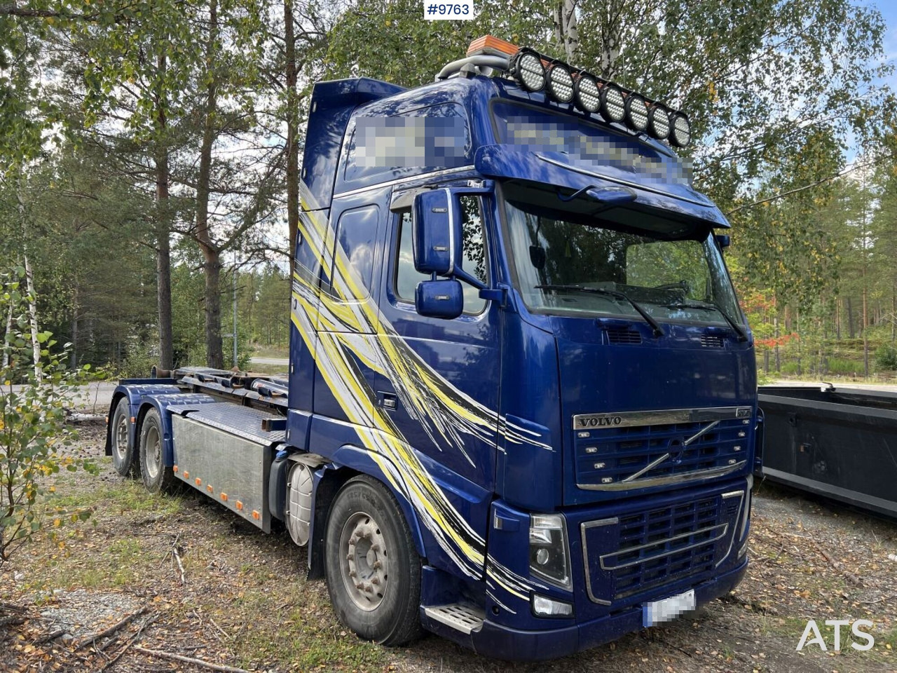 VOLVO FH16-660 6*2 LAXO-Bracket with load changer, woodchip box, and flatbed - Haakarmsysteem vrachtwagen: afbeelding 2 VOLVO FH16-660 6*2 LAXO-Bracket with load changer, woodchip box, and flatbed - Haakarmsysteem vrachtwagen: afbeelding 2