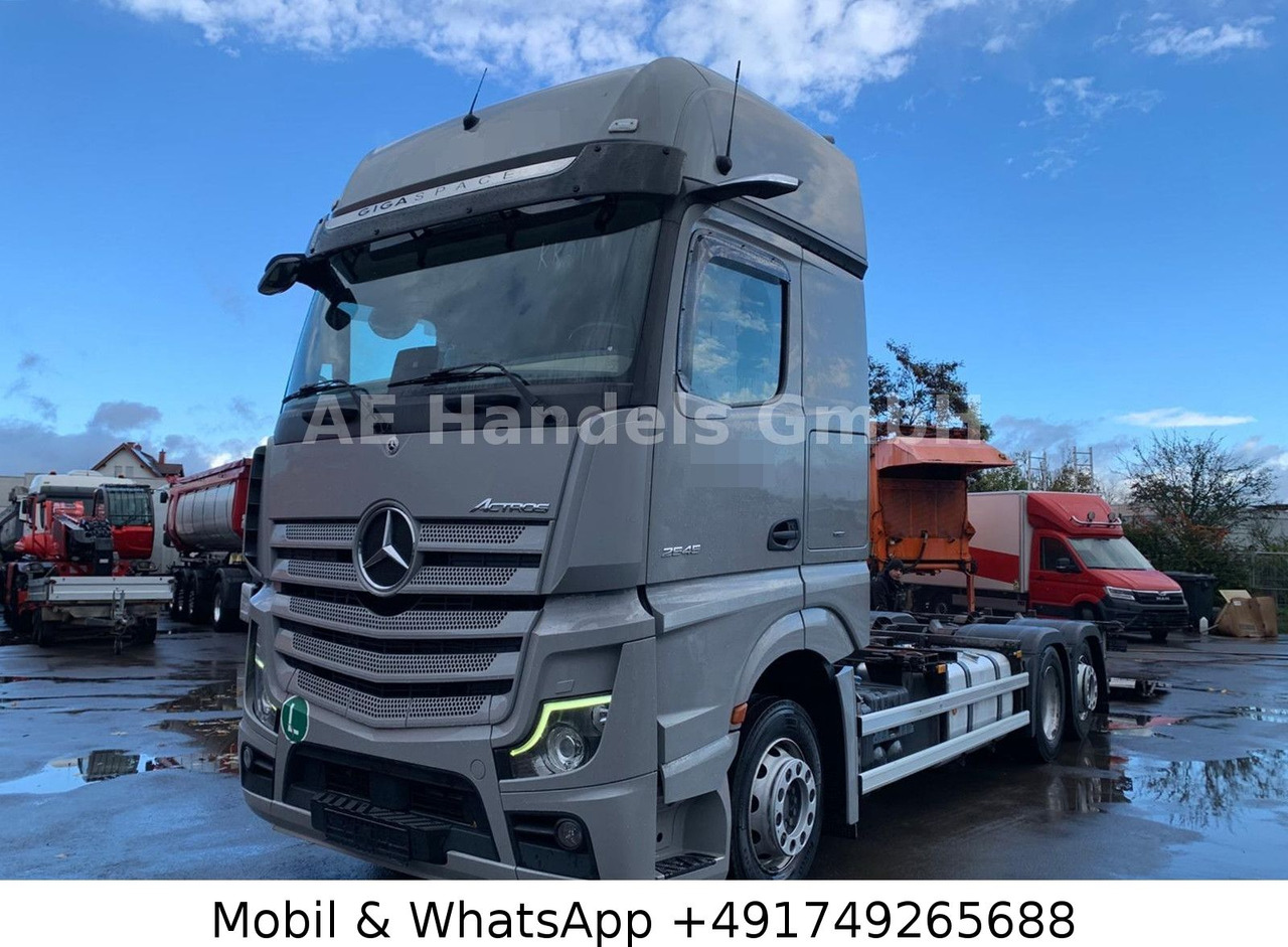 Mercedes-Benz Actros V 2545 BigSpace LL*Retarder/LBW/Lenk+Lift - Containertransporter/ Wissellaadbak vrachtwagen: afbeelding 1 Mercedes-Benz Actros V 2545 BigSpace LL*Retarder/LBW/Lenk+Lift - Containertransporter/ Wissellaadbak vrachtwagen: afbeelding 1