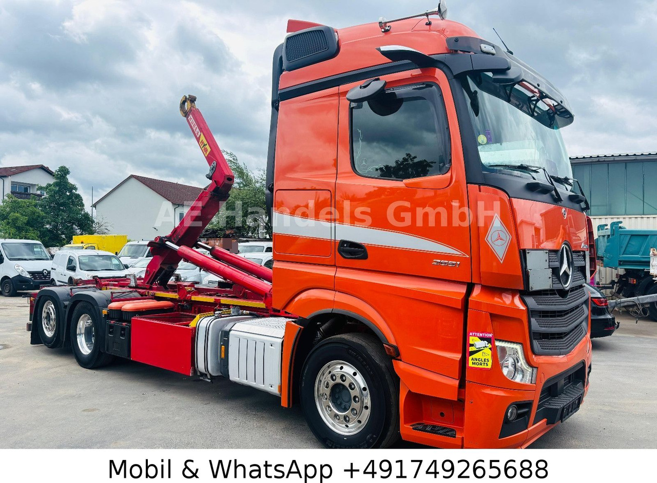 Mercedes-Benz Actros V 2551 L BL 6x2 *Retarder/Hyva-18-60-S - Haakarmsysteem vrachtwagen, Kraanwagen: afbeelding 2 Mercedes-Benz Actros V 2551 L BL 6x2 *Retarder/Hyva-18-60-S - Haakarmsysteem vrachtwagen, Kraanwagen: afbeelding 2