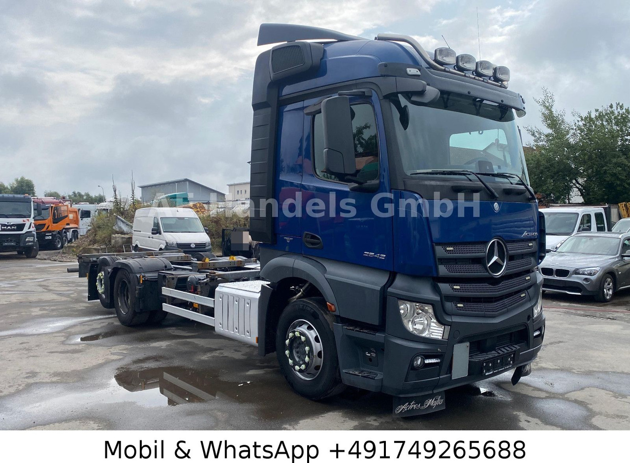 Mercedes-Benz Benz Actros IV 2542 L LL 6x2 *Retarder/Lift/LDW - Containertransporter/ Wissellaadbak vrachtwagen: afbeelding 1 Mercedes-Benz Benz Actros IV 2542 L LL 6x2 *Retarder/Lift/LDW - Containertransporter/ Wissellaadbak vrachtwagen: afbeelding 1