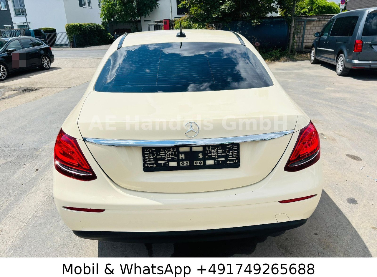 Mercedes-Benz E 220 d *Leder / Sitzheizung / Tempomat - Sedan: afbeelding 4 Mercedes-Benz E 220 d *Leder / Sitzheizung / Tempomat - Sedan: afbeelding 4