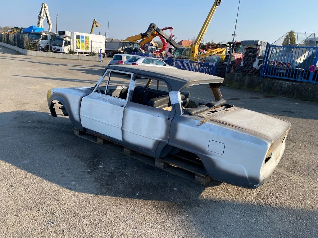 Alfa GUILIA 1300 SUPER NUOVA/Origine France/Oldtimer - Personenwagen: afbeelding 2 Alfa GUILIA 1300 SUPER NUOVA/Origine France/Oldtimer - Personenwagen: afbeelding 2