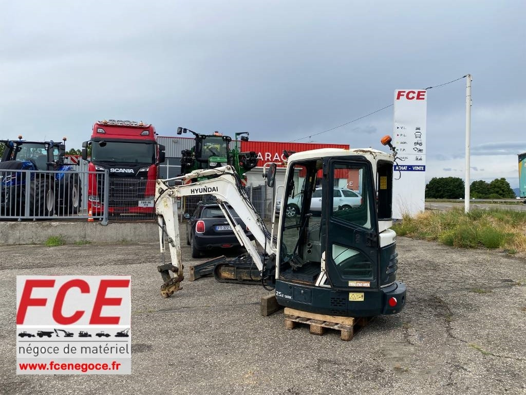 Hyundai ROBEX 25Z-9AK Certificat CE endommagée - Minigraafmachine: afbeelding 1 Hyundai ROBEX 25Z-9AK Certificat CE endommagée - Minigraafmachine: afbeelding 1