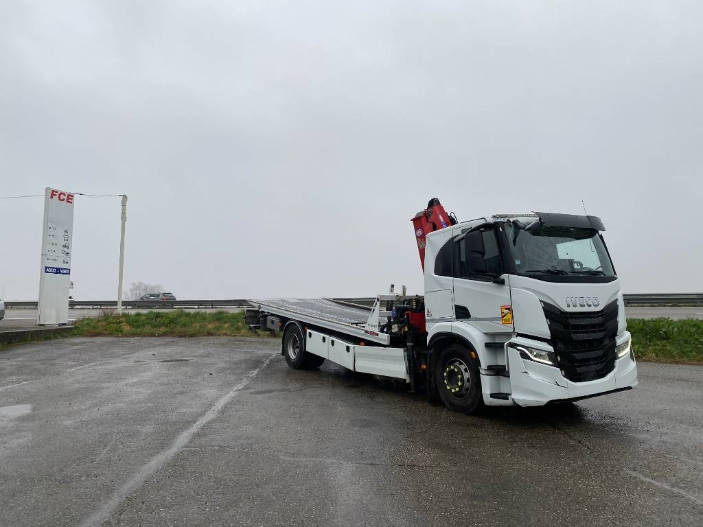 Iveco S WAY480 /FIAULT PF60 +GRUE HMF endommagée - Autovrachtwagen vrachtwagen: afbeelding 4 Iveco S WAY480 /FIAULT PF60 +GRUE HMF endommagée - Autovrachtwagen vrachtwagen: afbeelding 4