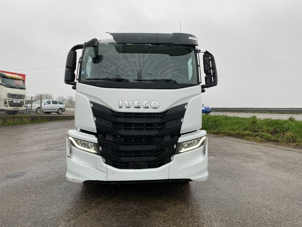 Iveco S WAY480 /FIAULT PF60 +GRUE HMF endommagée - Autovrachtwagen vrachtwagen: afbeelding 3 Iveco S WAY480 /FIAULT PF60 +GRUE HMF endommagée - Autovrachtwagen vrachtwagen: afbeelding 3
