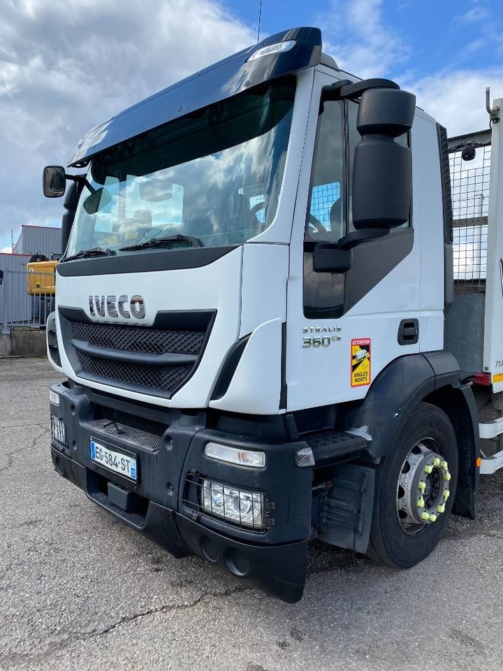 Autovrachtwagen vrachtwagen Iveco STRALIS 360 e6 A Réparer: afbeelding 12 Autovrachtwagen vrachtwagen Iveco STRALIS 360 e6 A Réparer: afbeelding 12