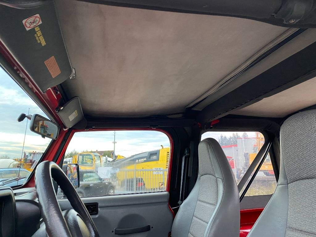 SUV Jeep WRANGLER 2.5i 118 Véhicule d'Origine Française: afbeelding 47 SUV Jeep WRANGLER 2.5i 118 Véhicule d'Origine Française: afbeelding 47