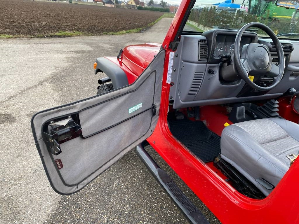 SUV Jeep WRANGLER 2.5i 118 Véhicule d'Origine Française: afbeelding 24 SUV Jeep WRANGLER 2.5i 118 Véhicule d'Origine Française: afbeelding 24