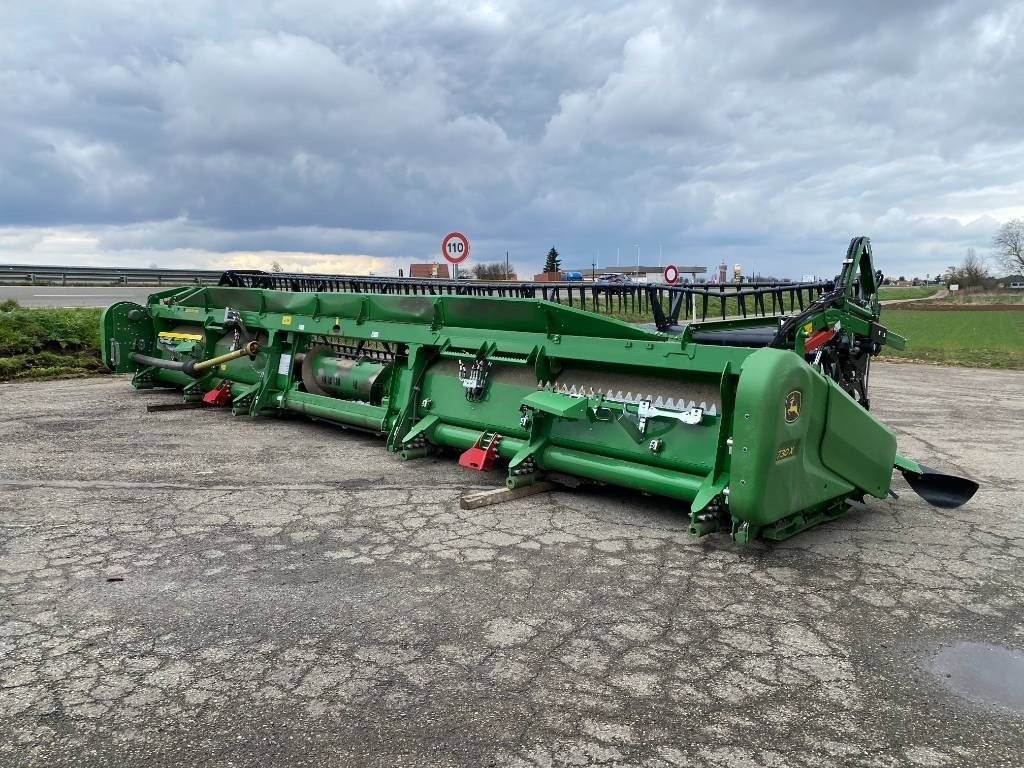 John Deere 730 X Origine Françaises endommagée - Oogstmachine toebehoor: afbeelding 4 John Deere 730 X Origine Françaises endommagée - Oogstmachine toebehoor: afbeelding 4