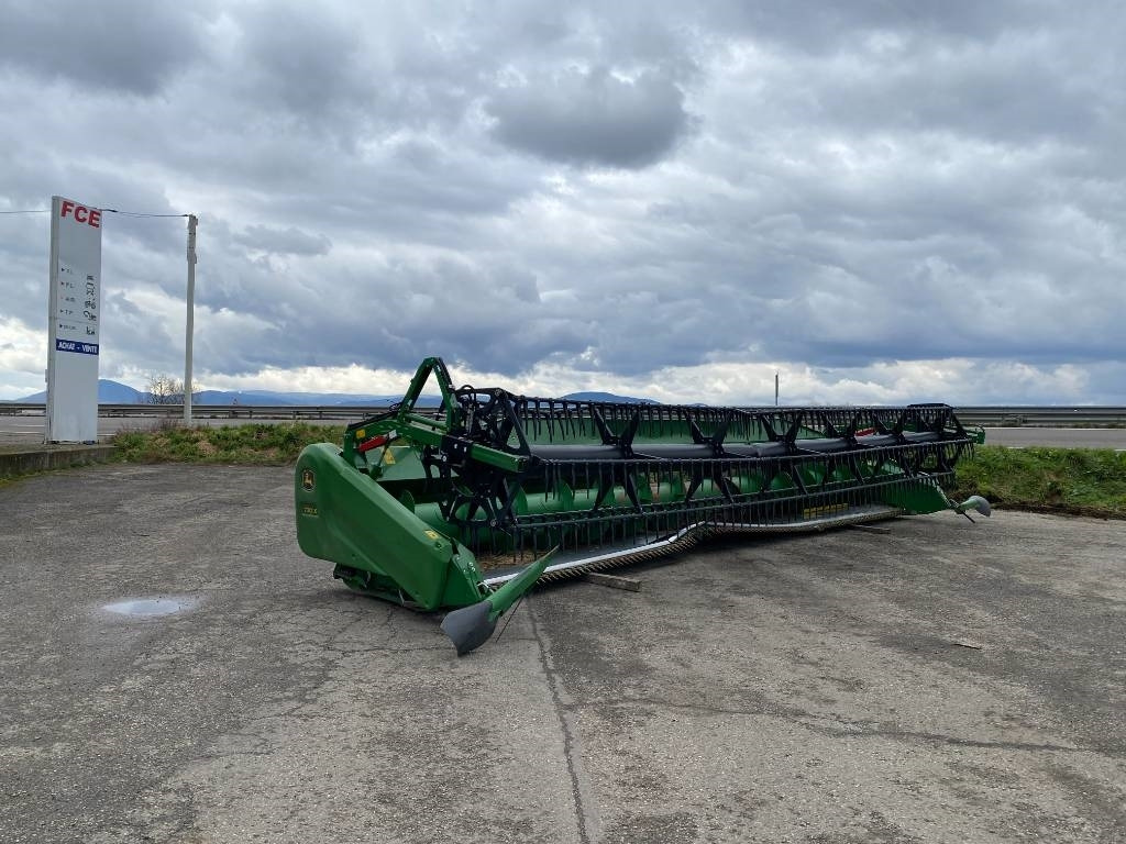 John Deere 730 X Origine Françaises endommagée - Oogstmachine toebehoor: afbeelding 3 John Deere 730 X Origine Françaises endommagée - Oogstmachine toebehoor: afbeelding 3