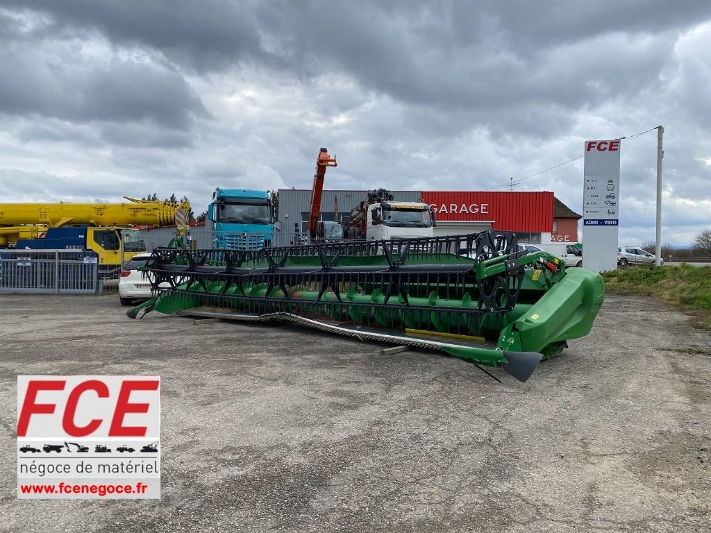 John Deere 730 X Origine Françaises endommagée - Oogstmachine toebehoor: afbeelding 1 John Deere 730 X Origine Françaises endommagée - Oogstmachine toebehoor: afbeelding 1