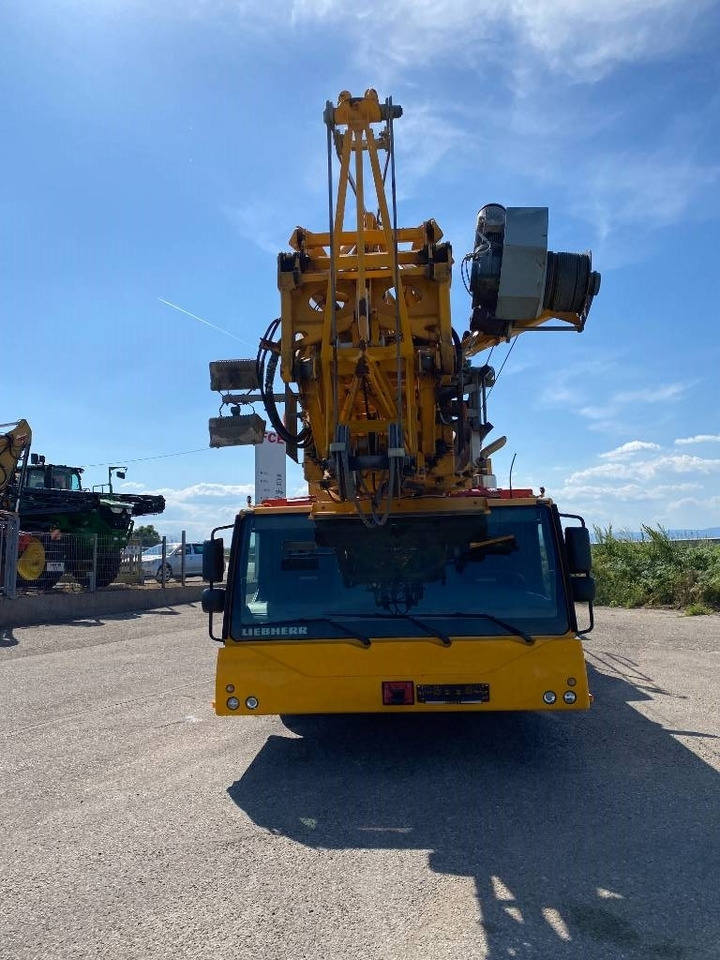 Liebherr MK 88 Certificat CE / 1er Main endommagée - Mobiele kraan: afbeelding 2 Liebherr MK 88 Certificat CE / 1er Main endommagée - Mobiele kraan: afbeelding 2