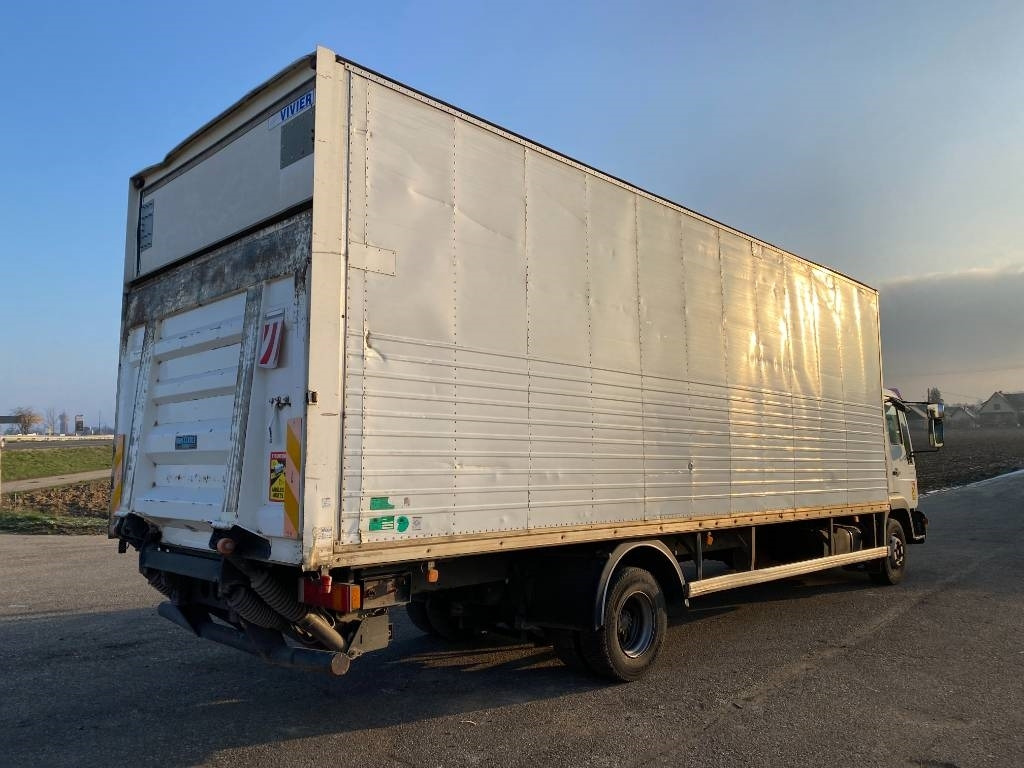 MAN LE 220C a Réparer - Bakwagen: afbeelding 4 MAN LE 220C a Réparer - Bakwagen: afbeelding 4