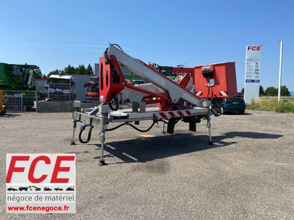 Multitel Nacelle Multitel MX 200 A réviser - Vrachtwagen hoogwerker: afbeelding 1 Multitel Nacelle Multitel MX 200 A réviser - Vrachtwagen hoogwerker: afbeelding 1