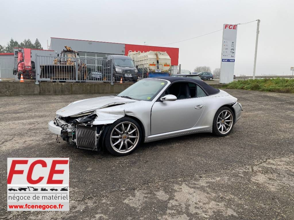 Porsche 911/997 Carrera 4 / 3.6i Cabriolet endommagée - Personenwagen: afbeelding 1 Porsche 911/997 Carrera 4 / 3.6i Cabriolet endommagée - Personenwagen: afbeelding 1
