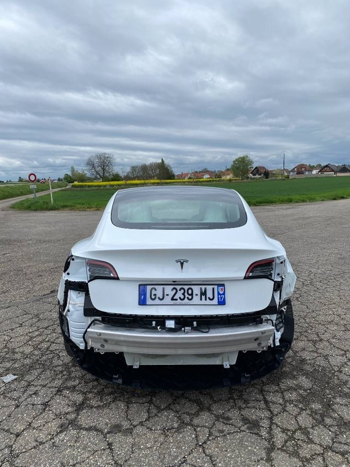 Tesla MODEL 3 5YJ3 - Rwd-Carte Grise Française endommagé - Personenwagen: afbeelding 5 Tesla MODEL 3 5YJ3 - Rwd-Carte Grise Française endommagé - Personenwagen: afbeelding 5