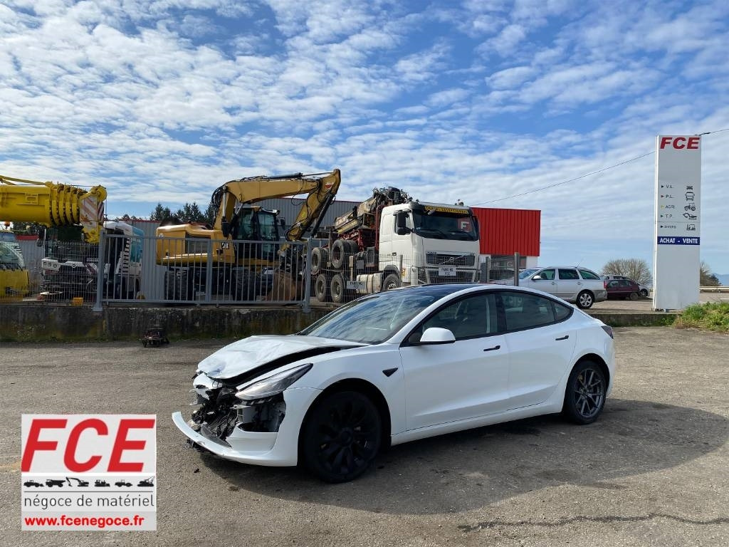 Tesla MODEL 3 - 5YJ3 Rwd Origine Française - Sedan: afbeelding 1 Tesla MODEL 3 - 5YJ3 Rwd Origine Française - Sedan: afbeelding 1