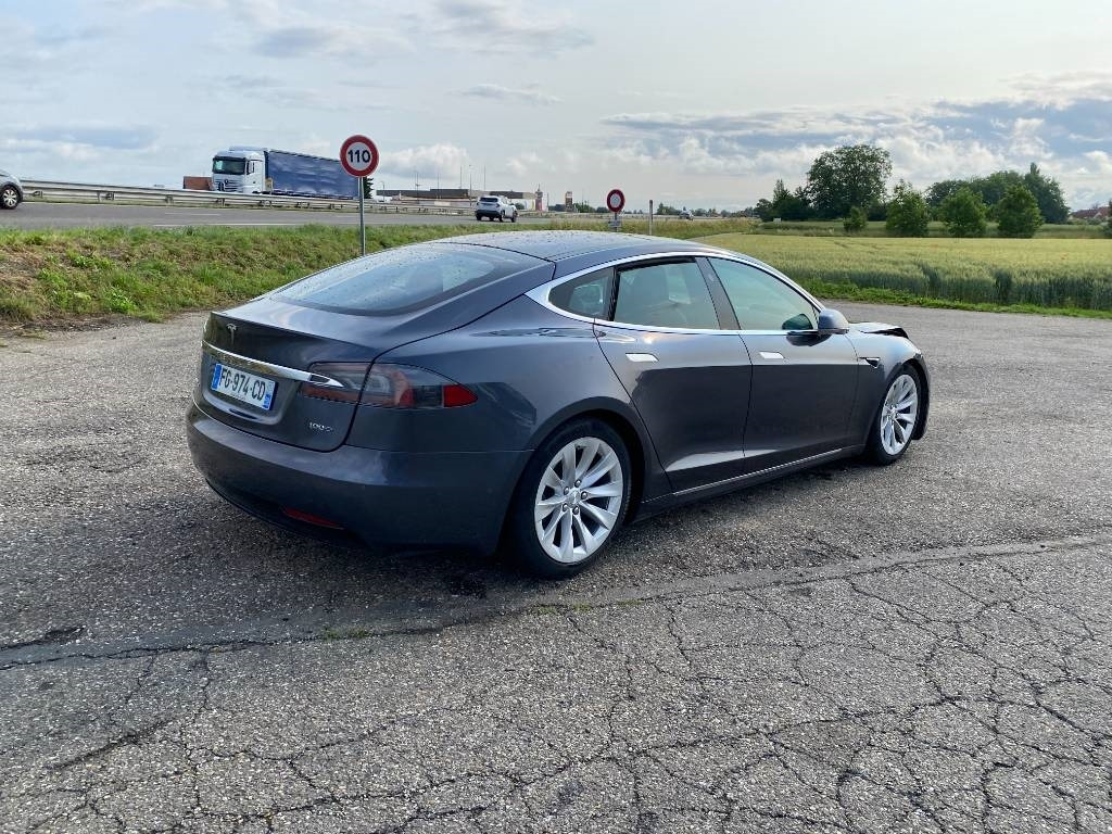 Tesla MODEL S 100D Carte Grise Française endommagée - Personenwagen: afbeelding 4 Tesla MODEL S 100D Carte Grise Française endommagée - Personenwagen: afbeelding 4
