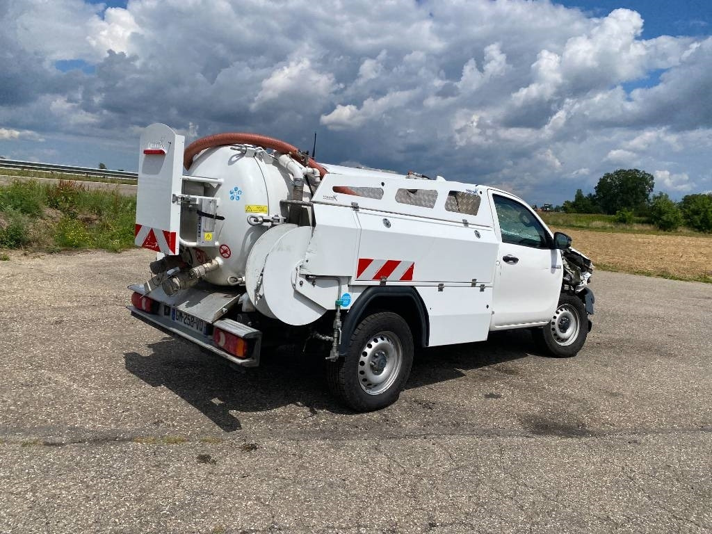 Toyota HILUX 2.4 D4D /MINIMAX COMBINE LONGWAY endommagé - Vacuümwagen: afbeelding 4 Toyota HILUX 2.4 D4D /MINIMAX COMBINE LONGWAY endommagé - Vacuümwagen: afbeelding 4