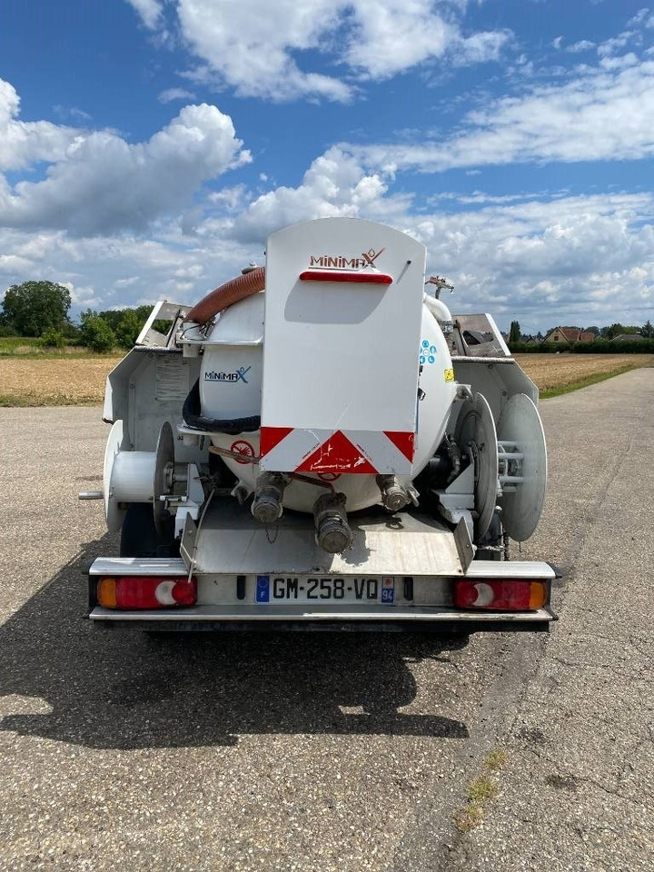 Toyota HILUX 2.4 D4D /MINIMAX COMBINE LONGWAY endommagé - Vacuümwagen: afbeelding 5 Toyota HILUX 2.4 D4D /MINIMAX COMBINE LONGWAY endommagé - Vacuümwagen: afbeelding 5