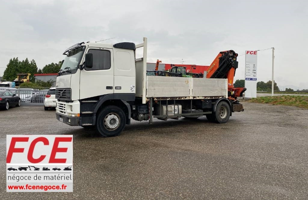 Volvo FH 380 PALFINGER PK 36002 Performance endommagé - Kraanwagen: afbeelding 1 Volvo FH 380 PALFINGER PK 36002 Performance endommagé - Kraanwagen: afbeelding 1