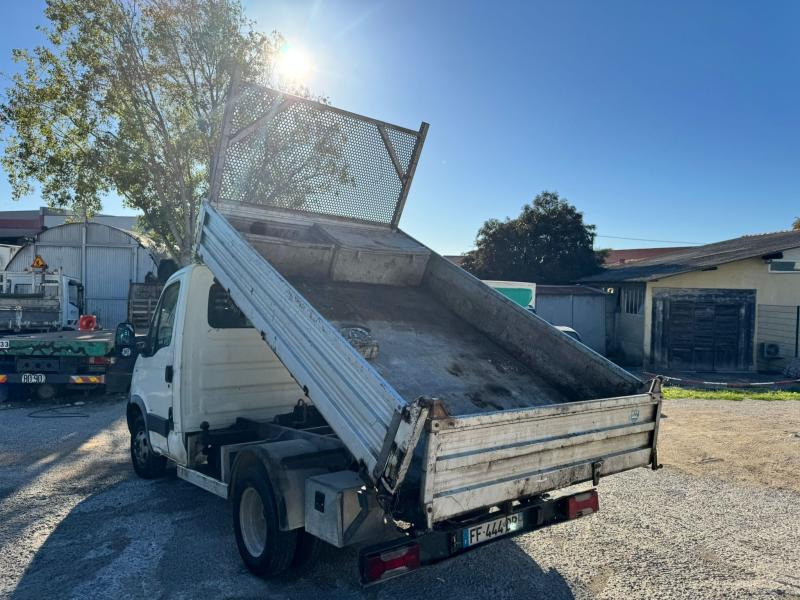 Iveco Daily 35C15 - Kipper bestelwagen: afbeelding 2 Iveco Daily 35C15 - Kipper bestelwagen: afbeelding 2