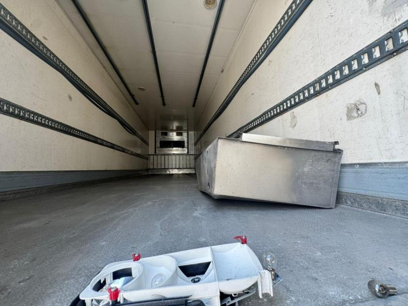 Renault D19 - Koelwagen vrachtwagen: afbeelding 4 Renault D19 - Koelwagen vrachtwagen: afbeelding 4