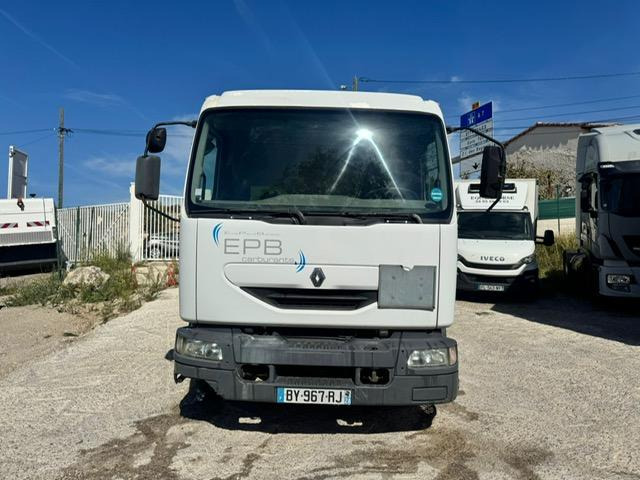 Renault MIDLUM 210 CITERNE MERCERON 11000 L 4 COMPARTIMENTS - Tankwagen: afbeelding 5 Renault MIDLUM 210 CITERNE MERCERON 11000 L 4 COMPARTIMENTS - Tankwagen: afbeelding 5