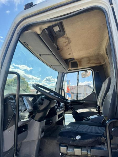 Renault Midlum 210 - Kipper vrachtwagen: afbeelding 5 Renault Midlum 210 - Kipper vrachtwagen: afbeelding 5