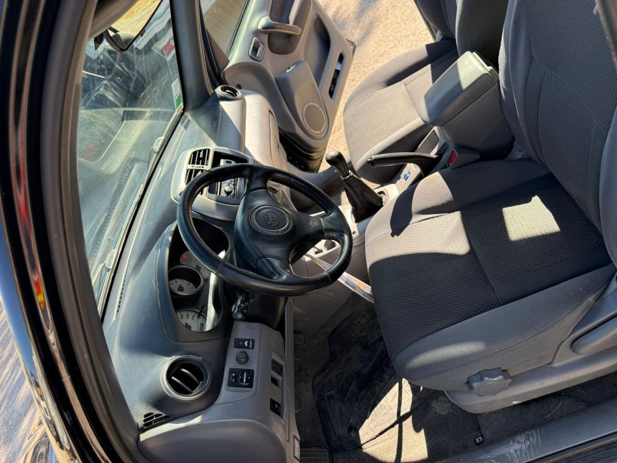 Toyota Rav 4 - Hatchback: afbeelding 4 Toyota Rav 4 - Hatchback: afbeelding 4