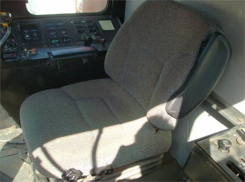 Maaidorser Case IH 1680 E 22 fod skærebord og ekstra bredde hjul: afbeelding 11