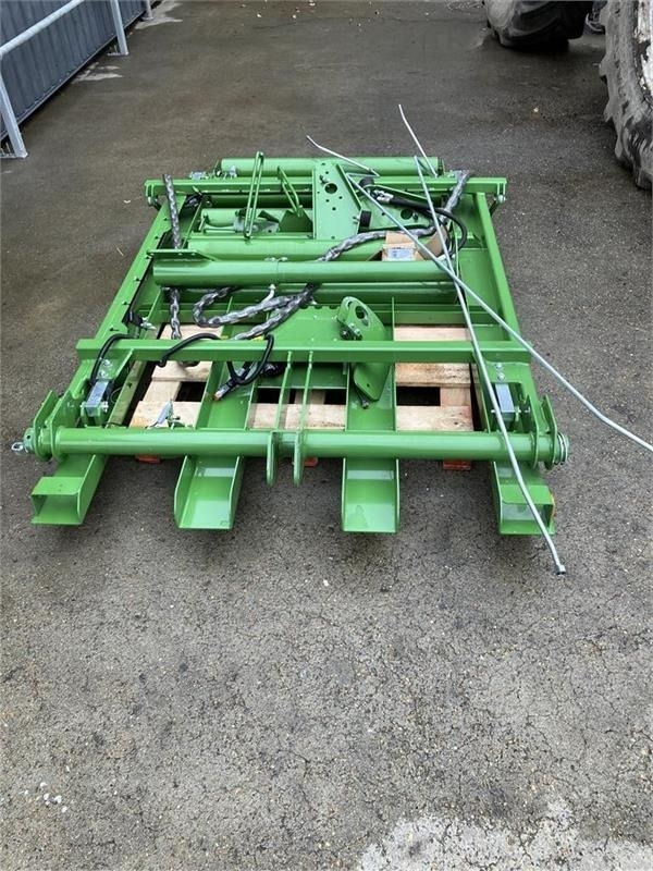 Krone 4X4 Ballesliske - Vierkante balenpers: afbeelding 1 Krone 4X4 Ballesliske - Vierkante balenpers: afbeelding 1