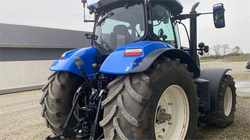 New Holland T7.270 AutoCommand T7.270 - Tractor: afbeelding 3 New Holland T7.270 AutoCommand T7.270 - Tractor: afbeelding 3