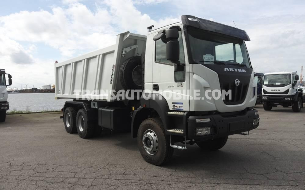 Iveco Astra HD9 64.42 12.9L TURBO DIESEL black engine hood 4100 mm WB heavy duty chassis cab 6x4 Benne/Tipper 20m³ - EXPORT OUT EU - Kipper vrachtwagen: afbeelding 1 Iveco Astra HD9 64.42 12.9L TURBO DIESEL black engine hood 4100 mm WB heavy duty chassis cab 6x4 Benne/Tipper 20m³ - EXPORT OUT EU - Kipper vrachtwagen: afbeelding 1