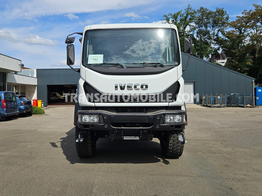 Nieuw Chassis vrachtwagen Iveco Eurocargo ML150E24WS 5.9L TURBO DIESEL 4x4 EURO3 CHASSIS CAB - TROOP CARRIER - EXPORT OUT EU: afbeelding 11 Nieuw Chassis vrachtwagen Iveco Eurocargo ML150E24WS 5.9L TURBO DIESEL 4x4 EURO3 CHASSIS CAB - TROOP CARRIER - EXPORT OUT EU: afbeelding 11
