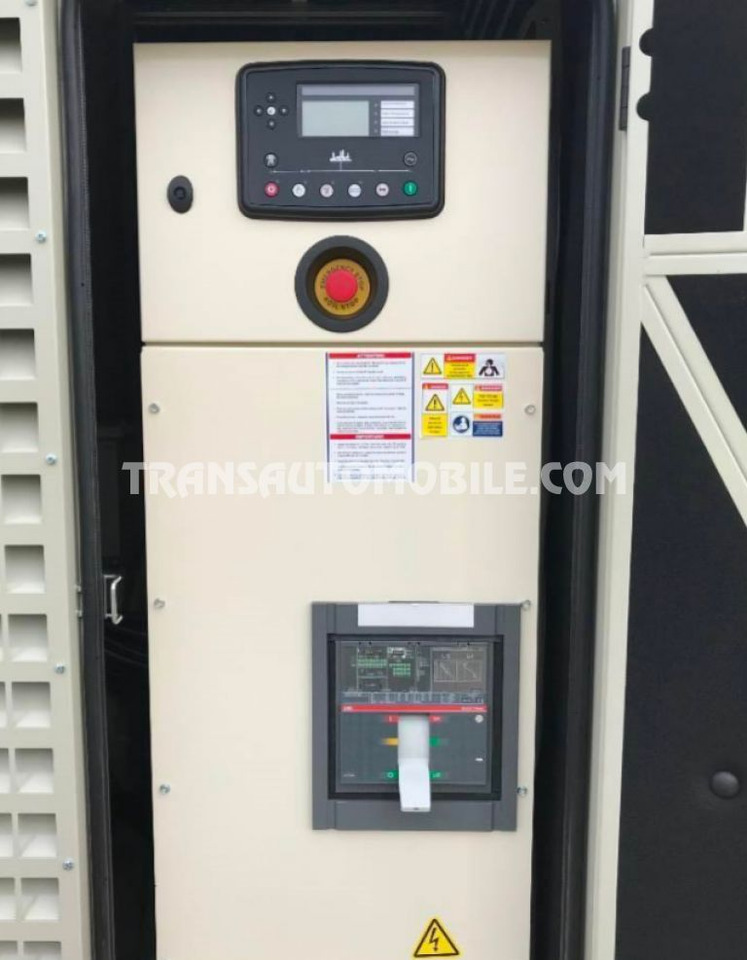 Perkins 700 kVA 97.0L DIESEL - EXPORT OUT EU - Industrie generator: afbeelding 4 Perkins 700 kVA 97.0L DIESEL - EXPORT OUT EU - Industrie generator: afbeelding 4