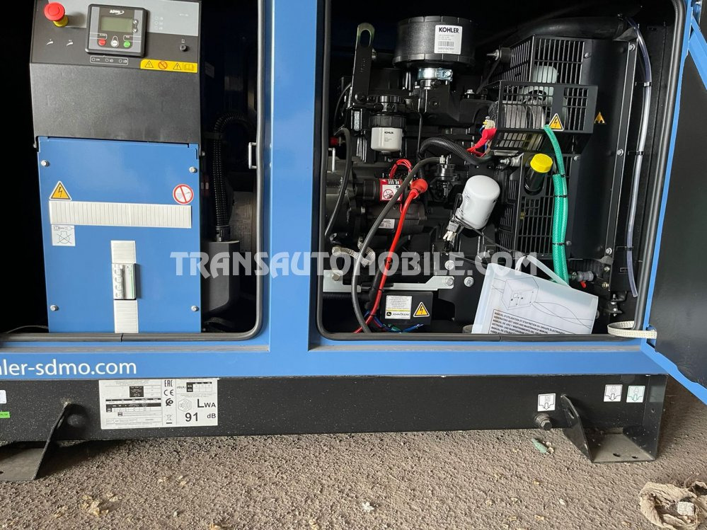 Sdmo 33 KVA 7.5L DIESEL - EXPORT OUT EU - Industrie generator: afbeelding 4 Sdmo 33 KVA 7.5L DIESEL - EXPORT OUT EU - Industrie generator: afbeelding 4