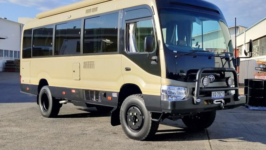 Toyota Coaster 23 SEATS 4x4 4.2L Diesel Manual - Streekbus: afbeelding 4 Toyota Coaster 23 SEATS 4x4 4.2L Diesel Manual - Streekbus: afbeelding 4