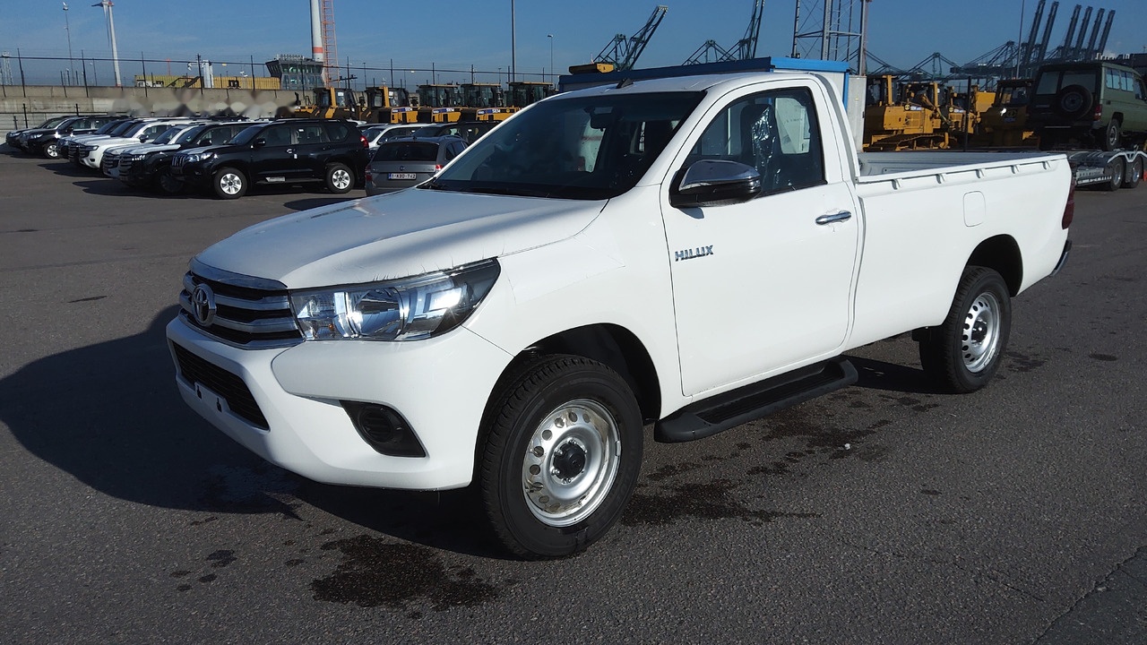 Toyota Hilux / Revo Pick-up single Cab pack security 2.4L Turbo Diesel Manual - Pick-up: afbeelding 1 Toyota Hilux / Revo Pick-up single Cab pack security 2.4L Turbo Diesel Manual - Pick-up: afbeelding 1
