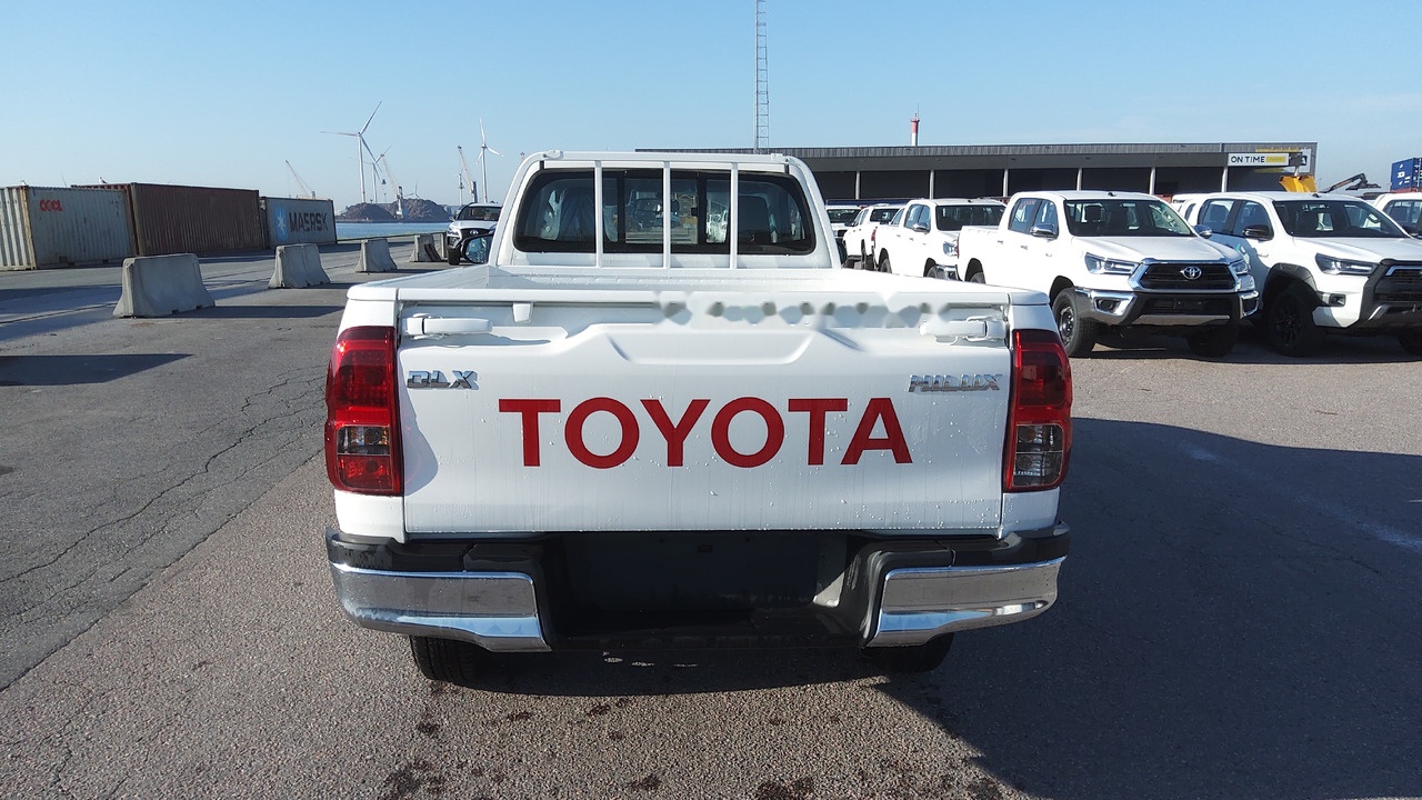 Toyota Hilux / Revo Pick-up single Cab pack security 2.4L Turbo Diesel Manual - Pick-up: afbeelding 4 Toyota Hilux / Revo Pick-up single Cab pack security 2.4L Turbo Diesel Manual - Pick-up: afbeelding 4