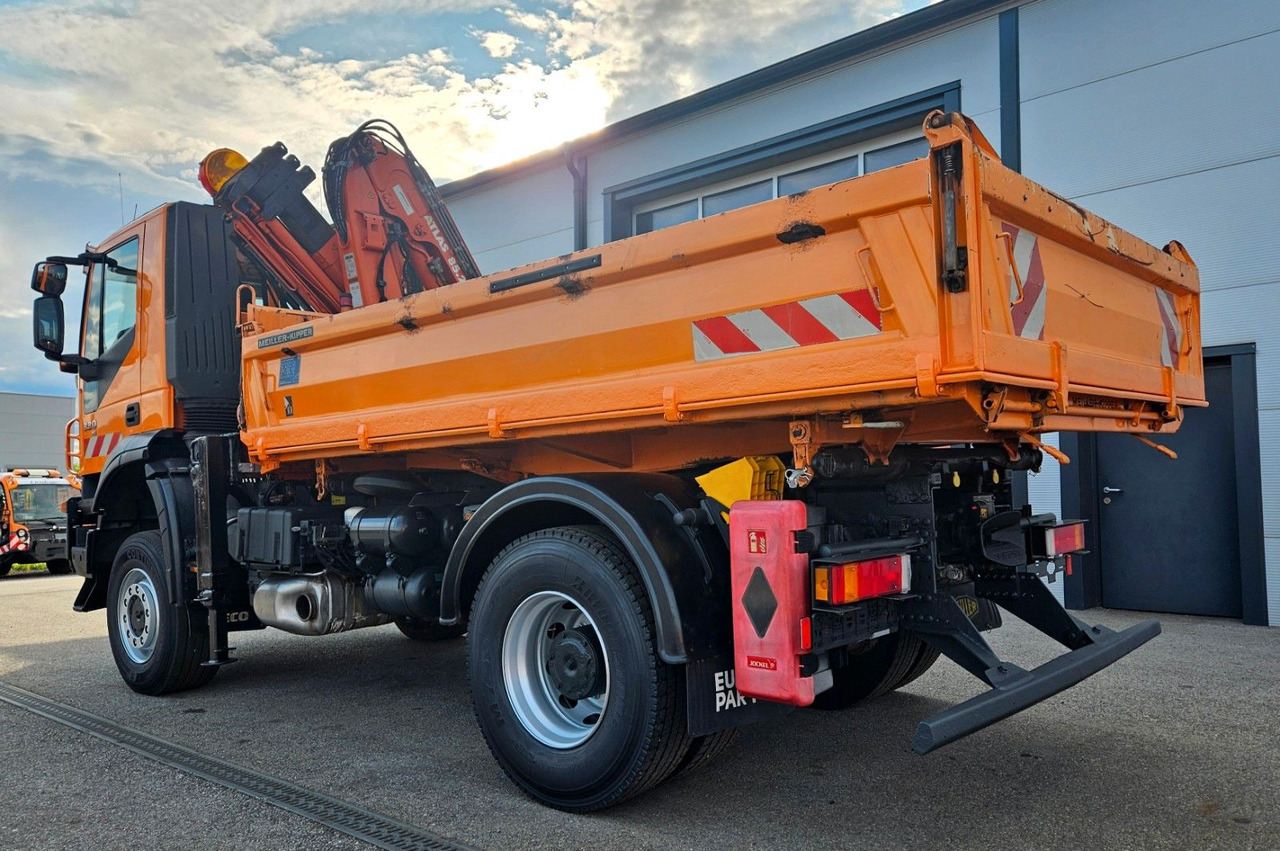 Iveco Trakker 190T33 4x4 Euro5 Kran Atlas Funk - Kipper vrachtwagen, Kraanwagen: afbeelding 3 Iveco Trakker 190T33 4x4 Euro5 Kran Atlas Funk - Kipper vrachtwagen, Kraanwagen: afbeelding 3
