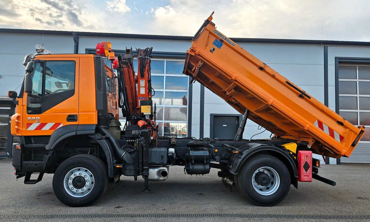 Iveco Trakker 190T33 4x4 Euro5 Kran Atlas Funk - Kipper vrachtwagen, Kraanwagen: afbeelding 2 Iveco Trakker 190T33 4x4 Euro5 Kran Atlas Funk - Kipper vrachtwagen, Kraanwagen: afbeelding 2