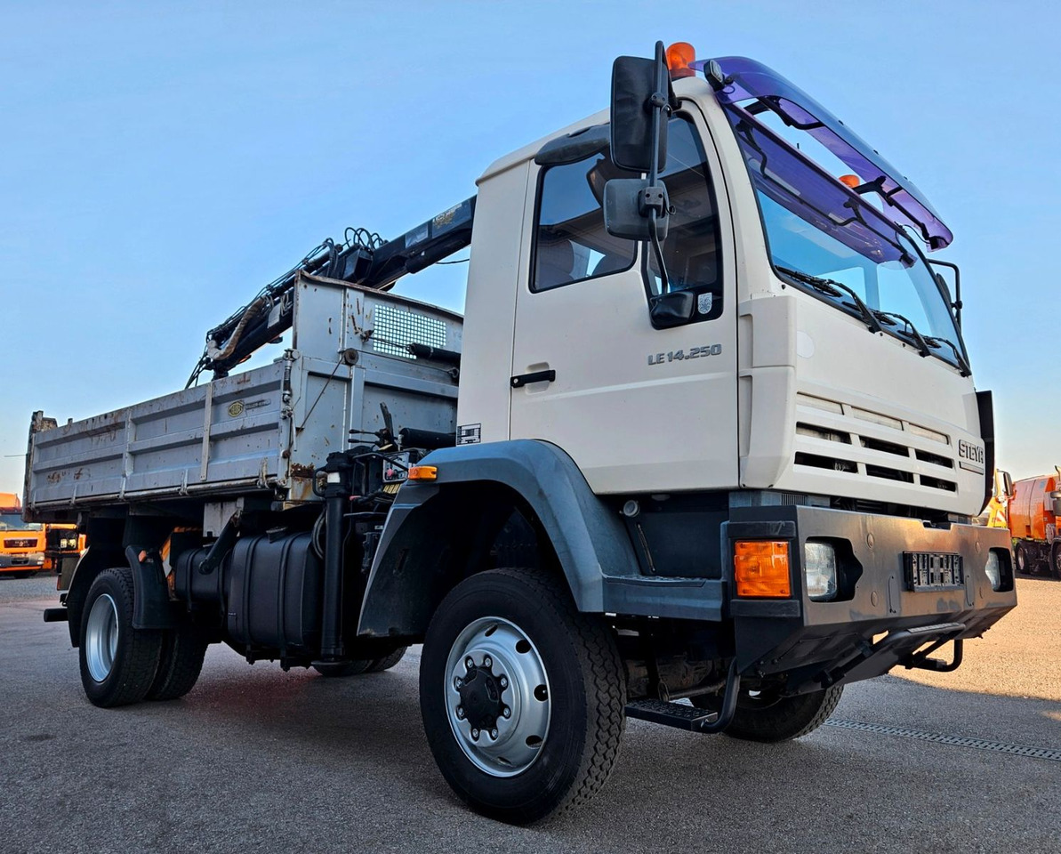 Kipper vrachtwagen, Kraanwagen MAN LE 14.250 4x4 HIAB 077BS-2 Kran Greifer: afbeelding 10 Kipper vrachtwagen, Kraanwagen MAN LE 14.250 4x4 HIAB 077BS-2 Kran Greifer: afbeelding 10