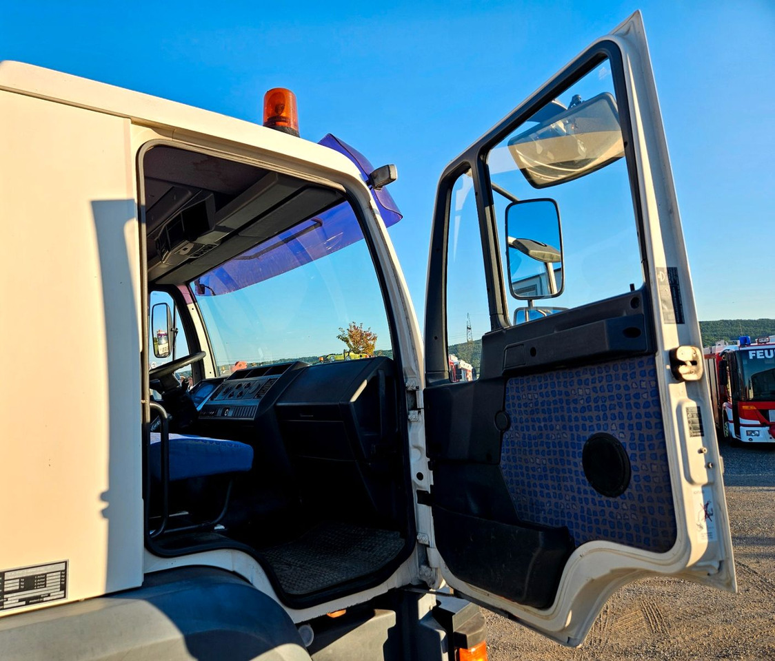 Kipper vrachtwagen, Kraanwagen MAN LE 14.250 4x4 HIAB 077BS-2 Kran Greifer: afbeelding 21 Kipper vrachtwagen, Kraanwagen MAN LE 14.250 4x4 HIAB 077BS-2 Kran Greifer: afbeelding 21