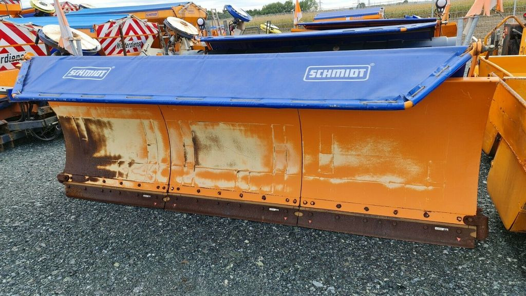 Schmidt STRATOS Streuer Winterdienst KÜPPER WEISSER - Kipper vrachtwagen: afbeelding 4 Schmidt STRATOS Streuer Winterdienst KÜPPER WEISSER - Kipper vrachtwagen: afbeelding 4