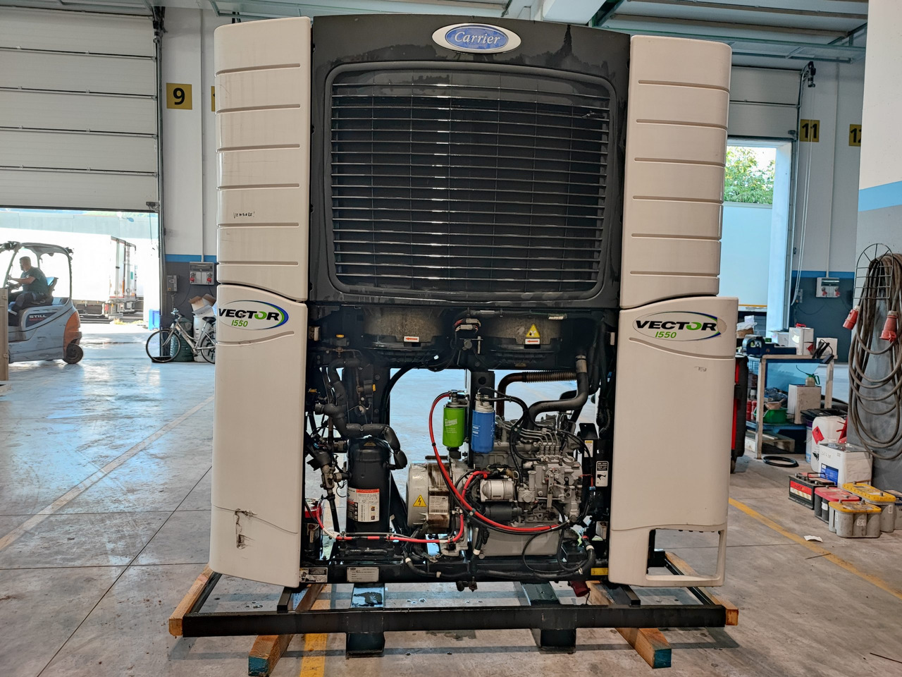 Motore Frigo Carrier Vector 1550 - Koelunit: afbeelding 1 Motore Frigo Carrier Vector 1550 - Koelunit: afbeelding 1